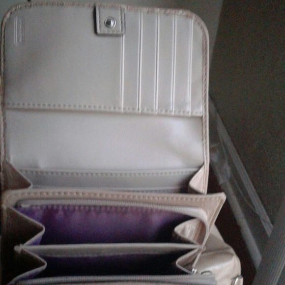 Coach - Picture 8 of 8